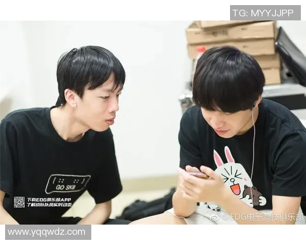 电竞赛后复盘EDG与LNG对决中的战术意识与决策分析 电竞赛后复盘EDG与LNG对决中的战术意识与决策分析